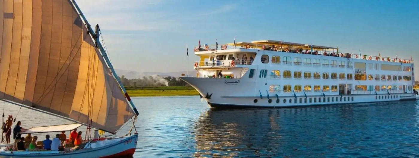Al Hambra: crucero por el Nilo