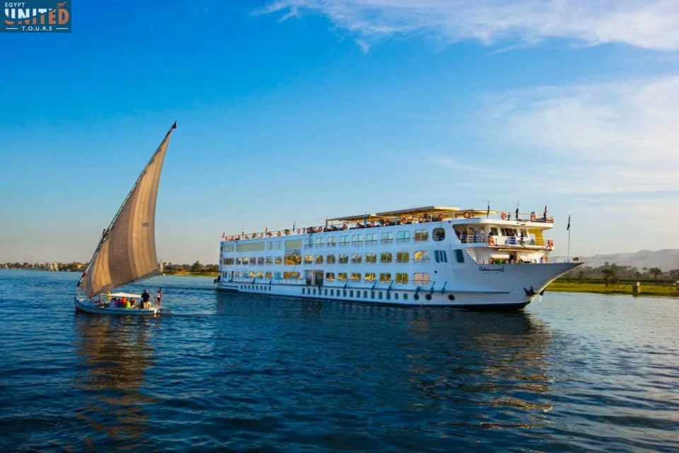 Al Hambra: crucero por el Nilo