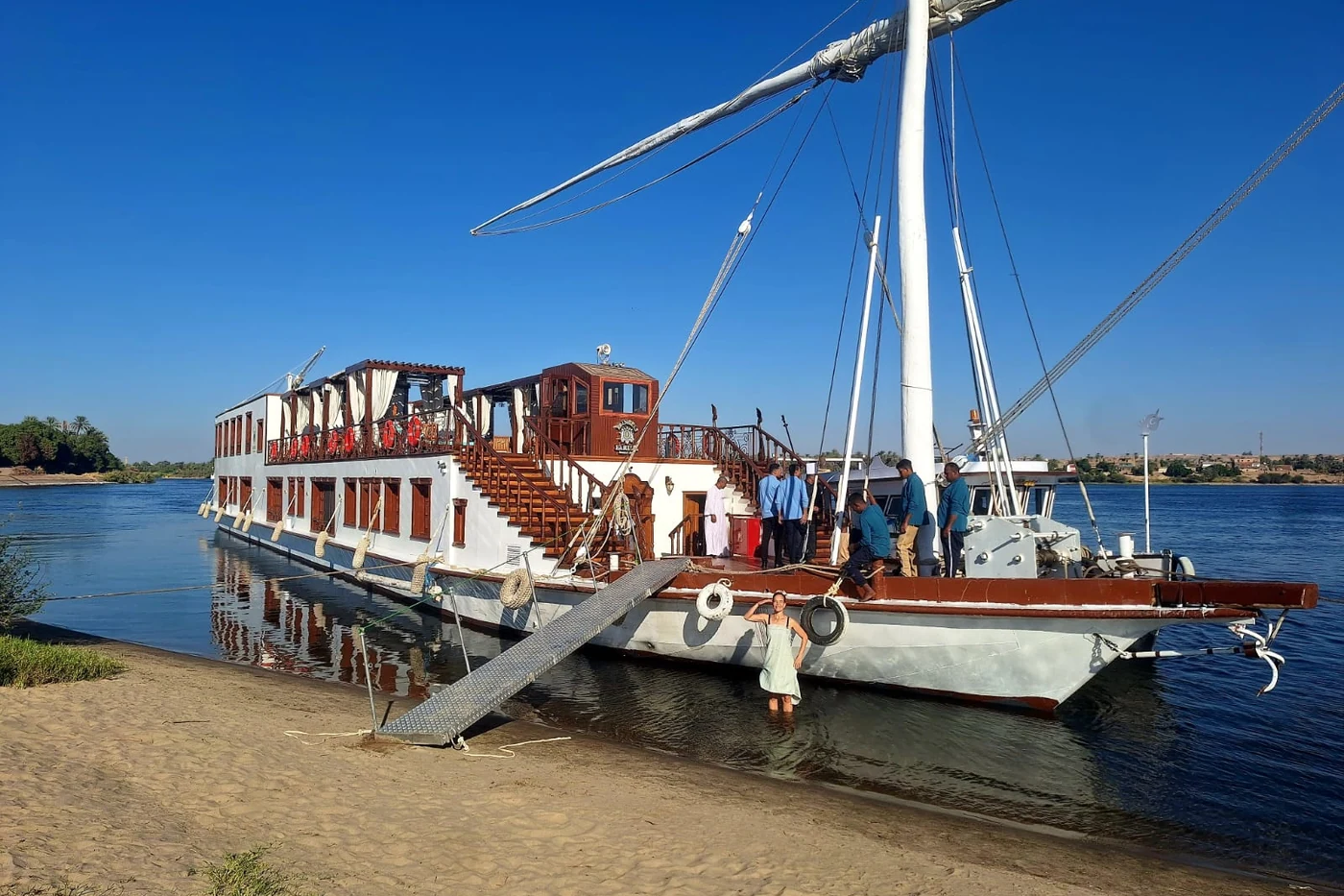 Farida: crucero por el Nilo