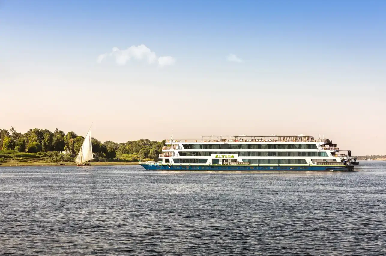 Alyssa: crucero por el Nilo