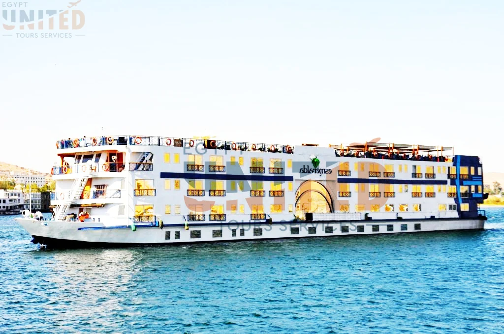 Esmeralda: crucero por el Nilo