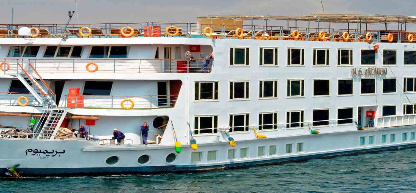 Nile Premium: crucero por el Nilo