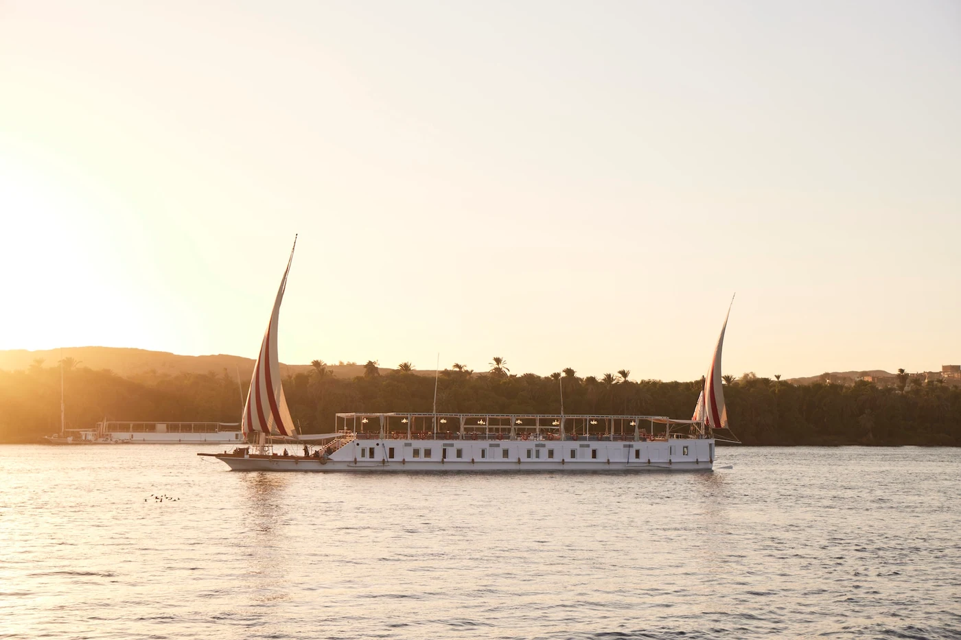 Nour El Nil: crucero dahabiya por el Nilo