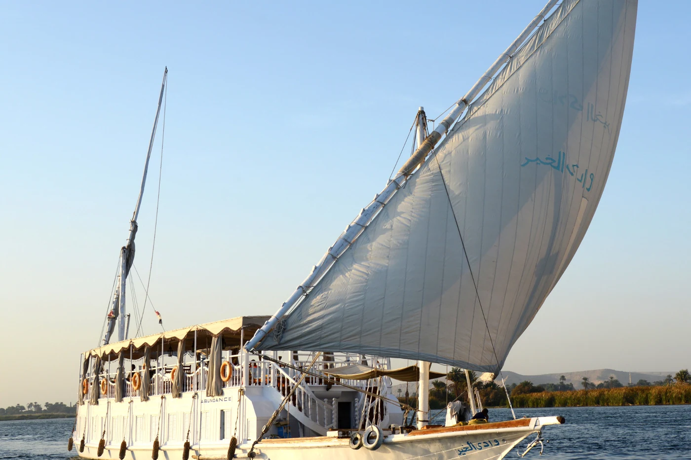 Abundance: crucero dahabiya por el Nilo