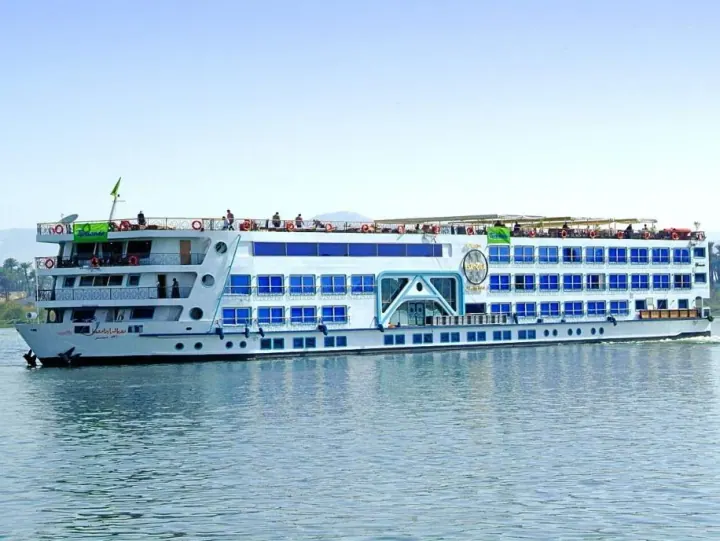 Royal Esadora: crucero por el Nilo