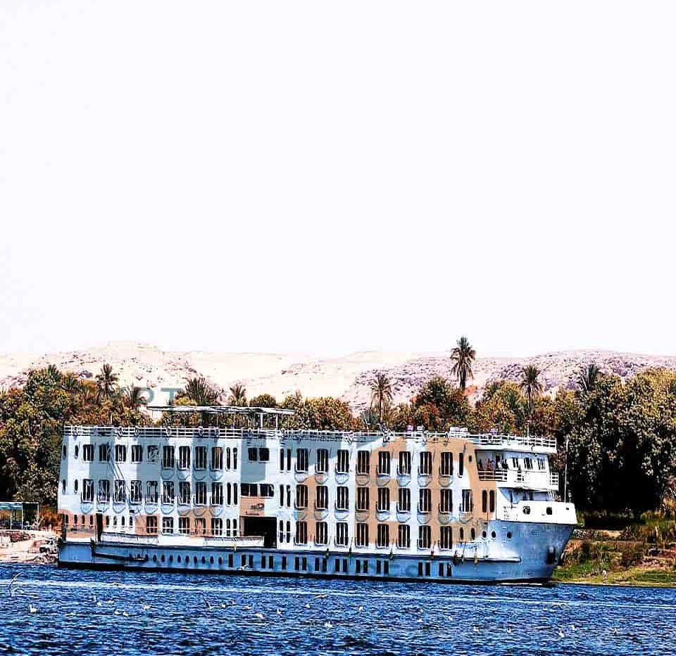 Nile Quest: crucero por el Nilo