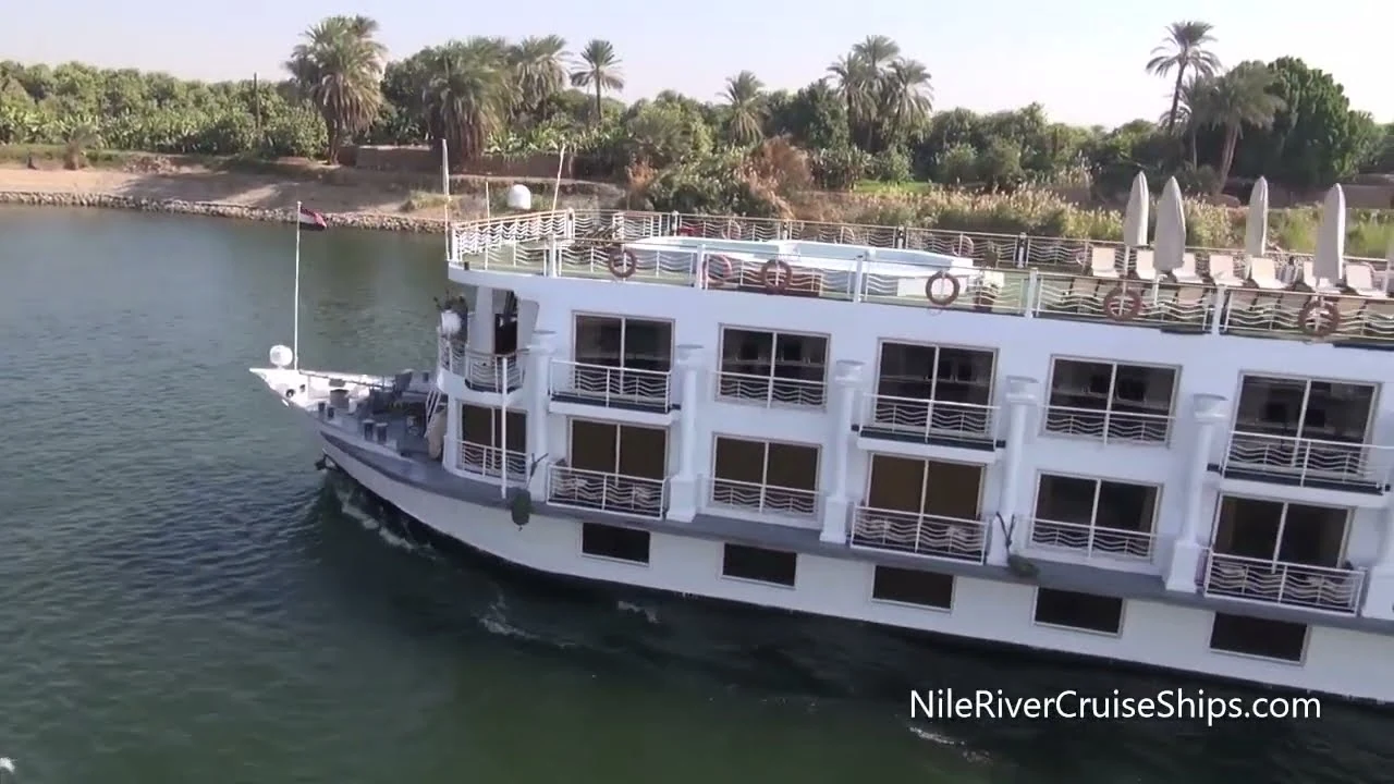 MS Jaz Senator: crucero por el Nilo
