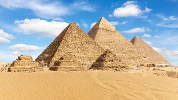 El Cairo en 2 Días: Pirámides, Saqqara y Museo Egipcio