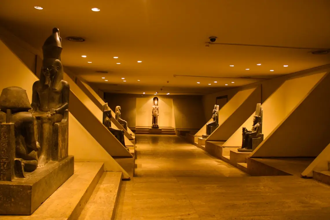Museo de Luxor y Museo de la Momificación
