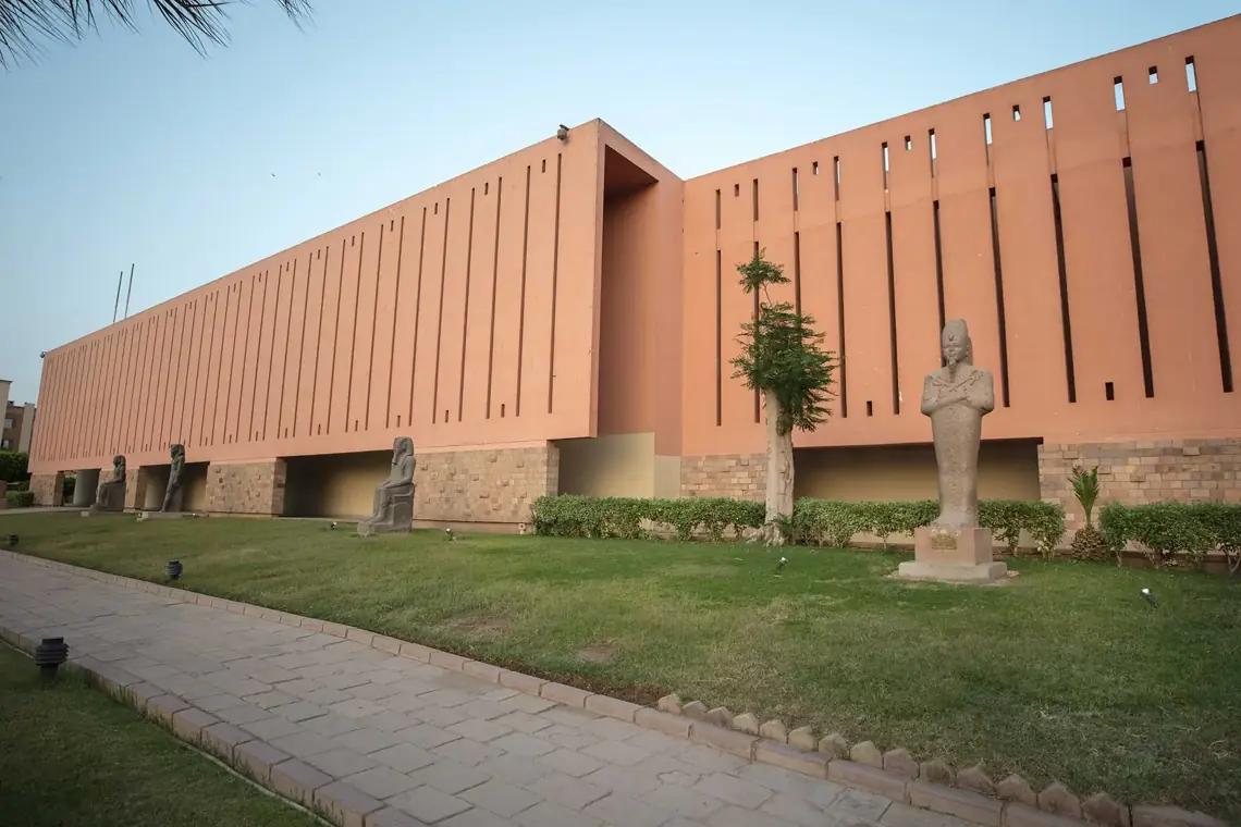 Museo de Luxor y Museo de la Momificación