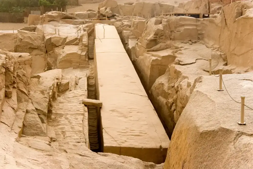 Templo de Philae, Alta Presa y Obelisco Inacabado