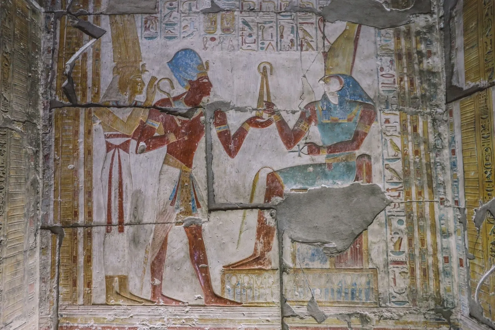 Excursión de Día Completo a Dendera y Abidos